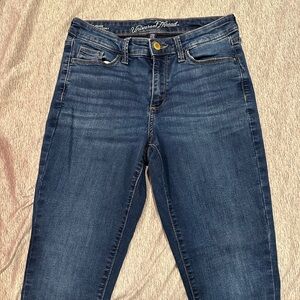 Universal thread mid rise skinny women’s jeans